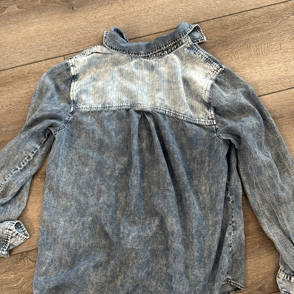 Michael stars line tencel blend snap button M - Picture 5 of 5